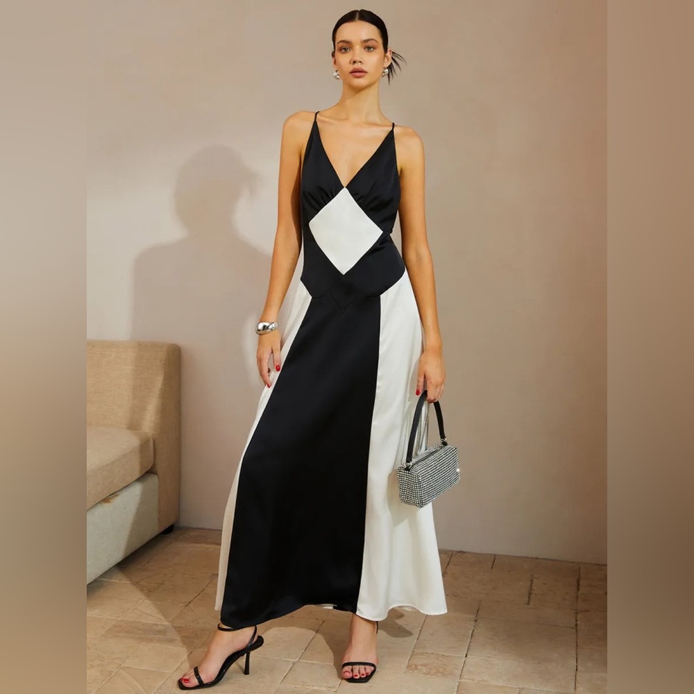 Commense Black and White Geometric Maxi Dress